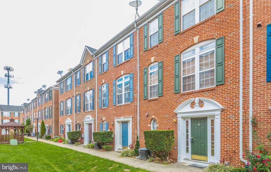 3672 Madison Watch Way, Unit 506301D in Falls Church, VA - Building Photo