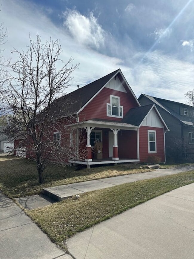 property at 4839 Monticello Pl