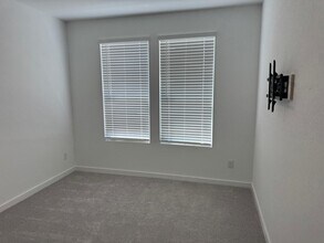 10342 Bridgton Ml in San Antonio, TX - Foto de edificio - Building Photo
