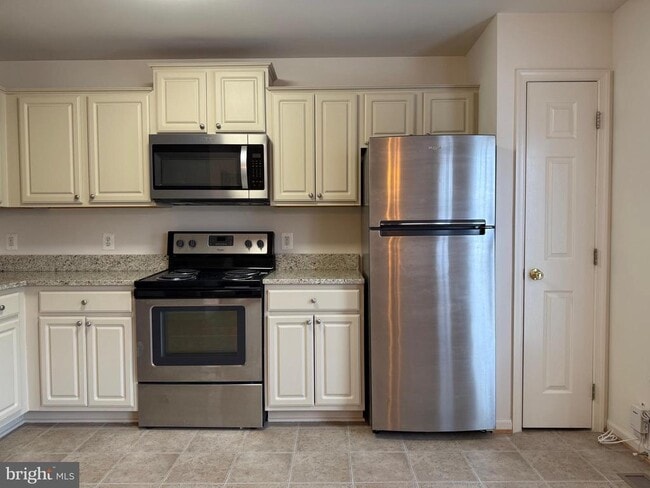 205 Merrill Ct in Stafford, VA - Building Photo - Building Photo