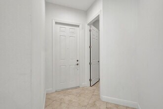 9225 SW Pepoli Way in Port St. Lucie, FL - Building Photo - Building Photo