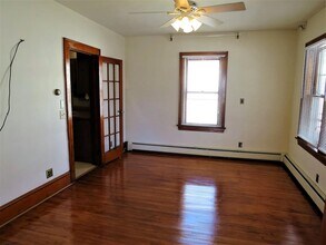 208 Main St, Unit A in Winooski, VT - Building Photo - Building Photo