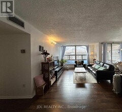 1701 McCowan Rd in Toronto, ON - Building Photo - Building Photo