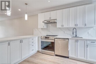 86 Wellington St S in Hamilton, ON - Building Photo - Building Photo