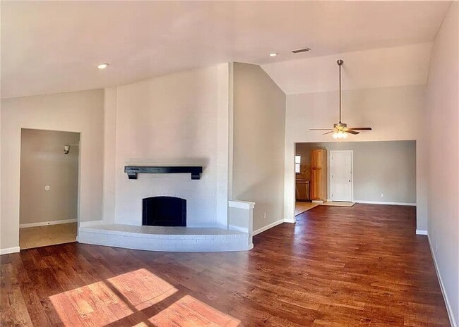 8113 Chesham Dr in Rowlett, TX - Building Photo - Building Photo