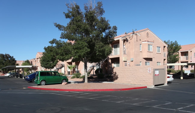 Coral Palms Condominiums in North Las Vegas, NV - Building Photo - Building Photo