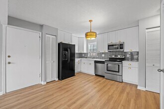 317 E Amelia St in Orlando, FL - Foto de edificio - Building Photo