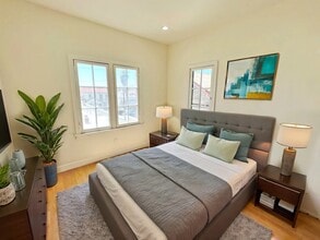 3919 1/2-31-2 Mont Clair St in Los Angeles, CA - Building Photo - Building Photo