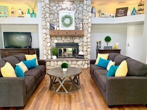 The Springs in Bakersfield, CA - Building Photo - Building Photo