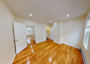 47 Cameron St, Unit 9-2 in Boston, MA - Building Photo - Building Photo