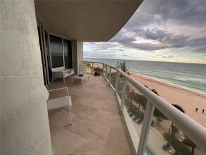 18671 Collins Ave in Sunny Isles Beach, FL - Building Photo - Building Photo