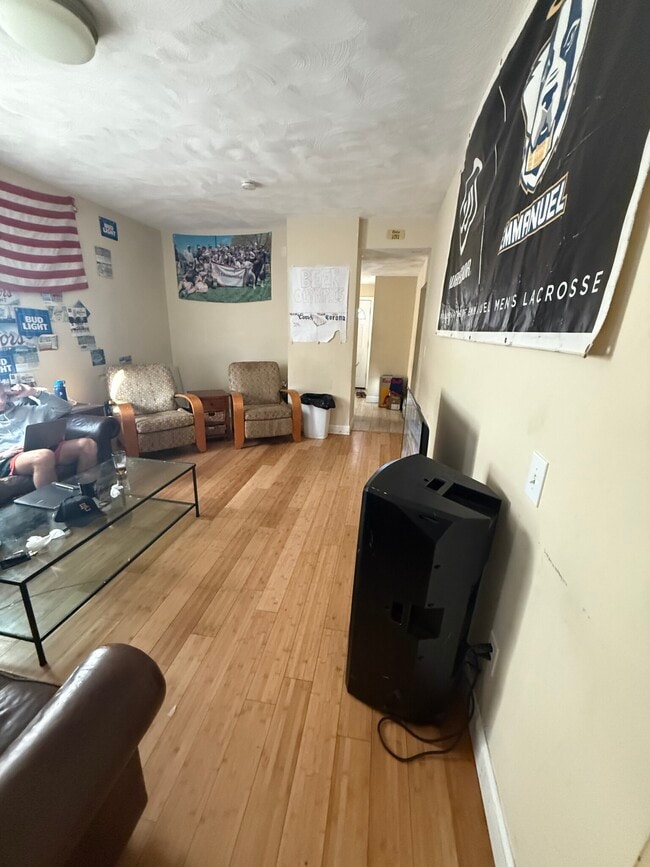 34 Pratt St, Unit #1