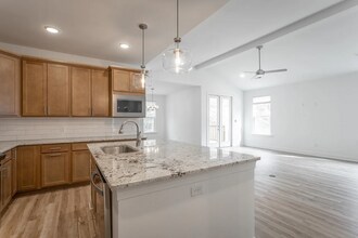 6414 Satjanon Dr in Ooltewah, TN - Building Photo - Building Photo