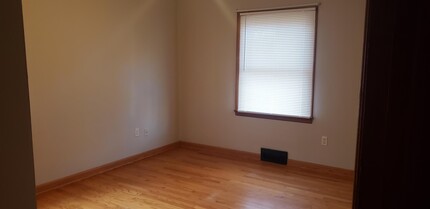 2223 Carney Ave in Rockford, IL - Building Photo - Building Photo