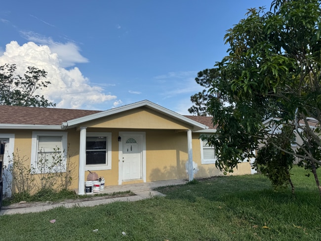 109 Zacalo Way