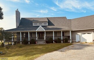 166 Wykertown Rd in Branchville, NJ - Building Photo