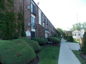 River&#39;s Landing Apartments in Elgin, IL - Foto de edificio - Building Photo