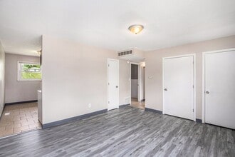 19026 E Swope Trail in Independence, MO - Building Photo - Building Photo