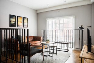 90 Warrenton St in Boston, MA - Building Photo