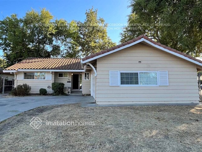 property at 640 W El Camino Ave