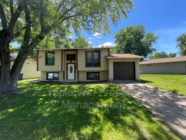 property at 1464 Monopoly Dr