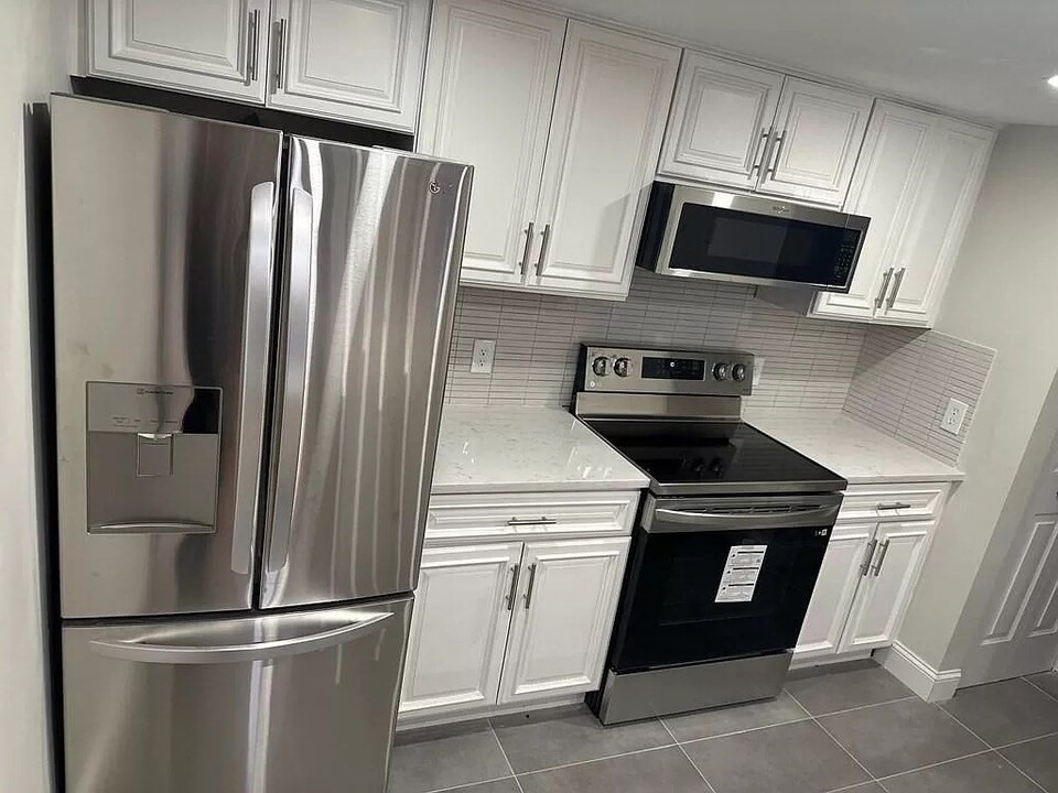 145 Cottage St, Unit #510 in Chelsea, MA - Building Photo
