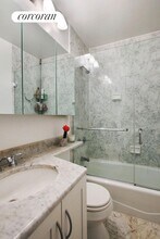 45 E 25th St in New York, NY - Foto de edificio - Building Photo