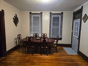 2107 Windsor Ave in Dubuque, IA - Building Photo - Building Photo