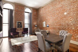 30 Baronne St in New Orleans, LA - Building Photo - Building Photo