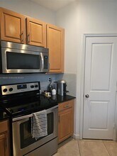 362 NE 194th Ln in Miami, FL - Building Photo - Building Photo