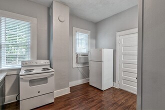 8 Kenneth St in Mobile, AL - Building Photo - Building Photo