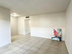 200 Croton Ave in Lantana, FL - Building Photo - Building Photo