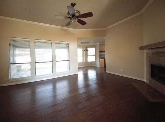 1859 Roadrunner Dr in Weatherford, TX - Building Photo - Building Photo