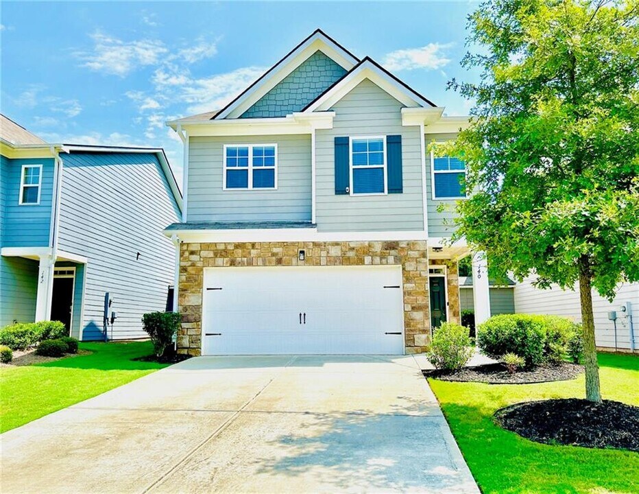 140 Woodhouse Cir in Acworth, GA - Building Photo