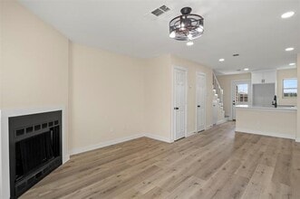 717 Lee St in Mesquite, TX - Building Photo - Building Photo