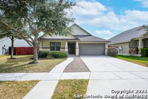 842 Wall St in New Braunfels, TX - Building Photo