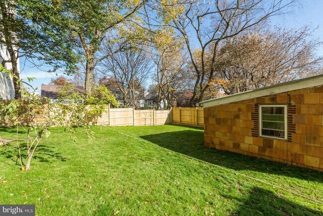 811 Thayer Ave-Unit -3 in Silver Spring, MD - Building Photo - Building Photo