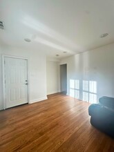1009 46th St NE-Unit -1 in Washington, DC - Building Photo - Building Photo