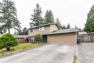 34811 27th Ave SW in Federal Way, WA - Foto de edificio - Building Photo