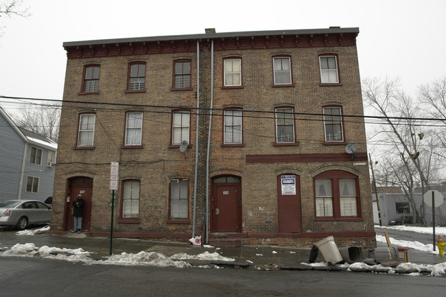 154 Washington St in Newburgh, NY - Building Photo - Building Photo