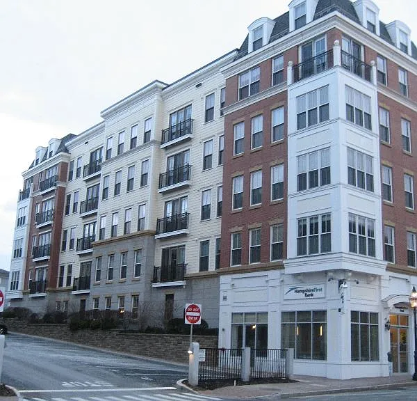 77 Hanover St, Unit #14 in Portsmouth, NH - Building Photo