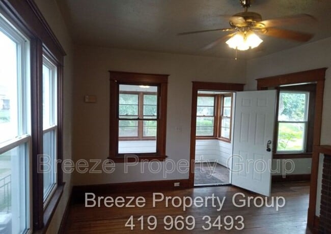 property at 1525 Kelsey Ave