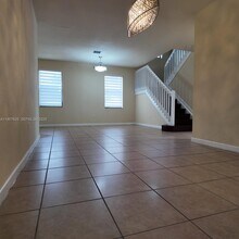 8618 W 33rd Ave in Hialeah, FL - Building Photo - Building Photo