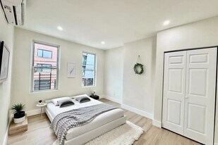 386 Palisade Ave in Jersey City, NJ - Building Photo