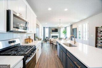 93 Little Magnolia Ln in Auburn, GA - Building Photo - Building Photo