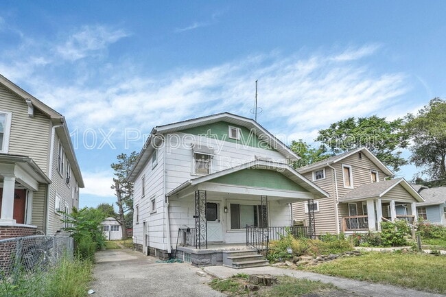 563 S Burgess Ave in Columbus, OH - Building Photo - Building Photo