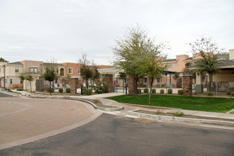 Barolo Condominiums in Scottsdale, AZ - Building Photo - Building Photo