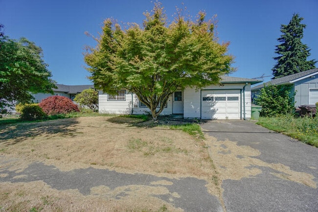 2225 34th Ave