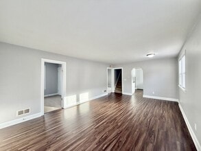 1306 Copeland Ave in Beloit, WI - Building Photo - Building Photo