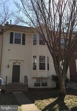 47665 Comer Square in Sterling, VA - Building Photo - Building Photo